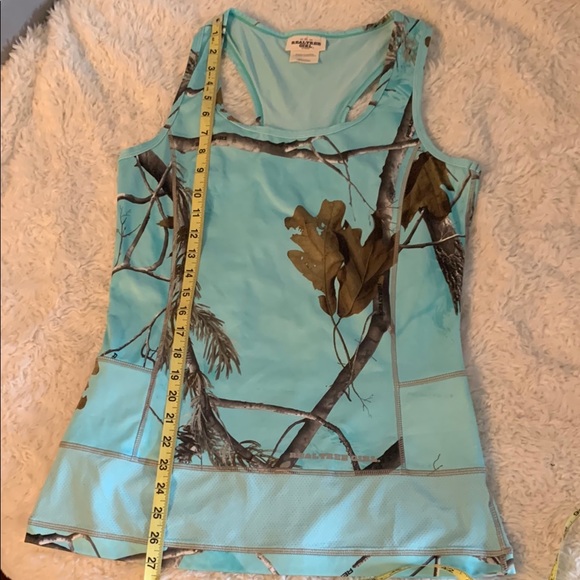 Realtree Girl Aqua Tank Top - Picture 8 of 14